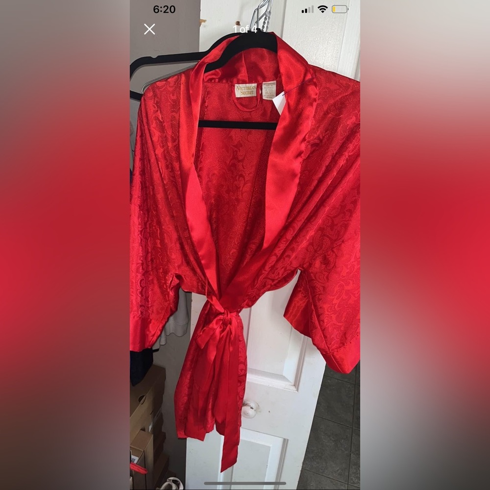 Vintage Victoria secret robe